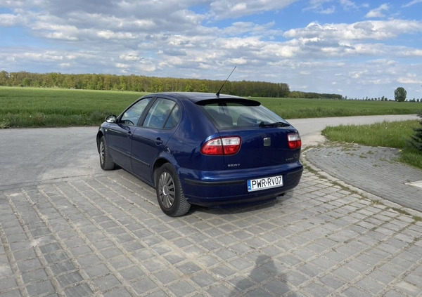 Seat Leon cena 9500 przebieg: 197000, rok produkcji 2005 z Września małe 37